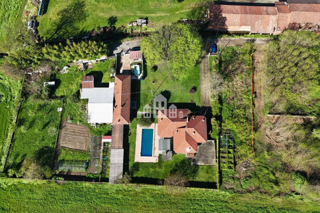 Villa in vendita a Ozegna