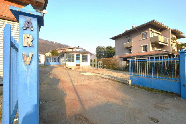 Deposito in vendita a Cuorgnè