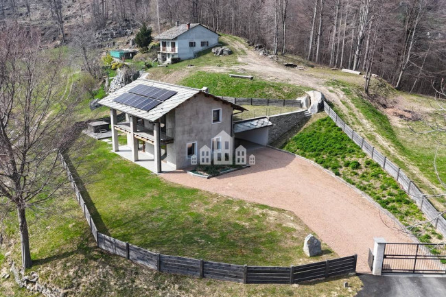 Villa in vendita a Valchiusa