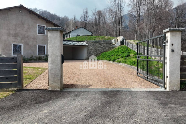 Villa in vendita a Valchiusa