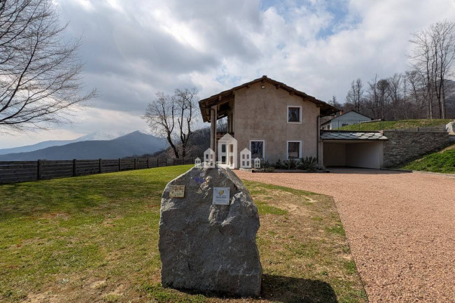 Villa in vendita a Valchiusa