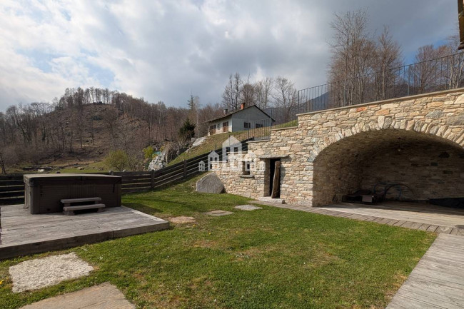 Villa in vendita a Valchiusa