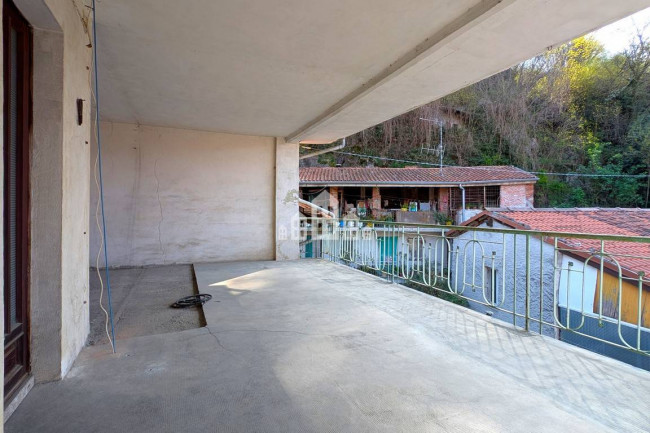 Casa semindipendente in vendita a Montalto Dora