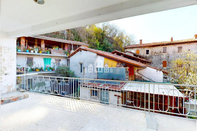 Casa semindipendente in vendita a Montalto Dora