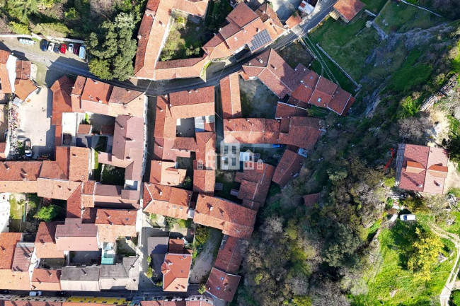 Casa semindipendente in vendita a Montalto Dora