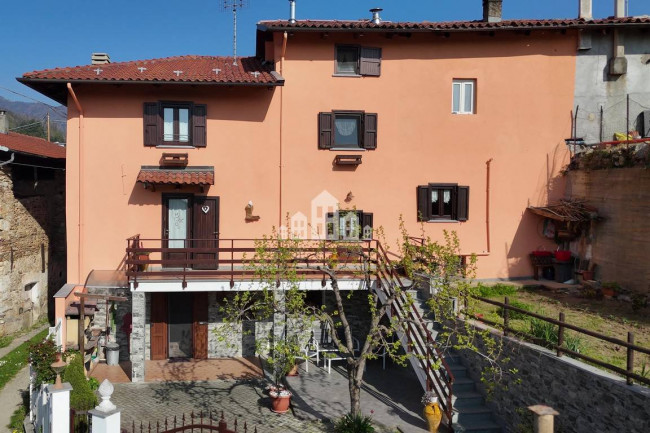 Casa semindipendente in vendita a Cuorgnè