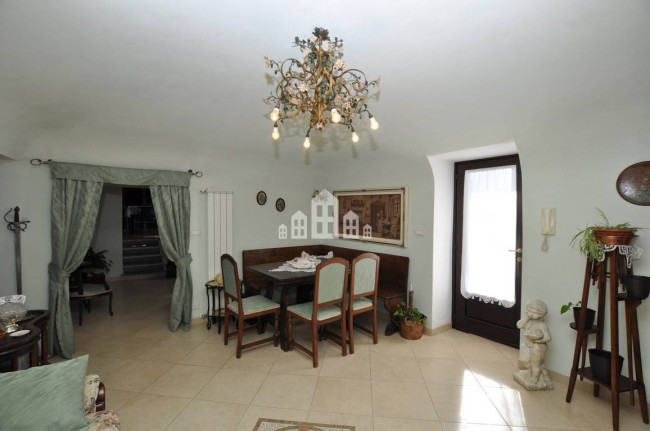 Casa semindipendente in vendita a Cuorgnè