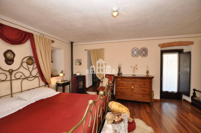 Casa semindipendente in vendita a Cuorgnè