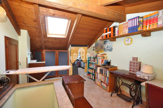 Casa semindipendente in vendita a Cuorgnè