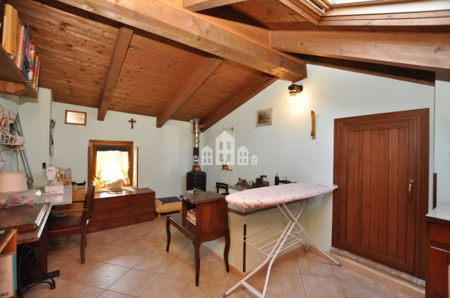 Casa semindipendente in vendita a Cuorgnè
