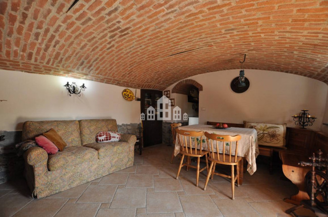Casa semindipendente in vendita a Cuorgnè