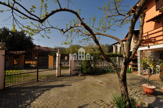 Casa semindipendente in vendita a Cuorgnè