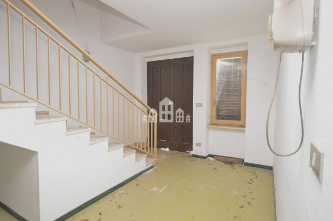 Casa semindipendente in vendita a Castel Boglione