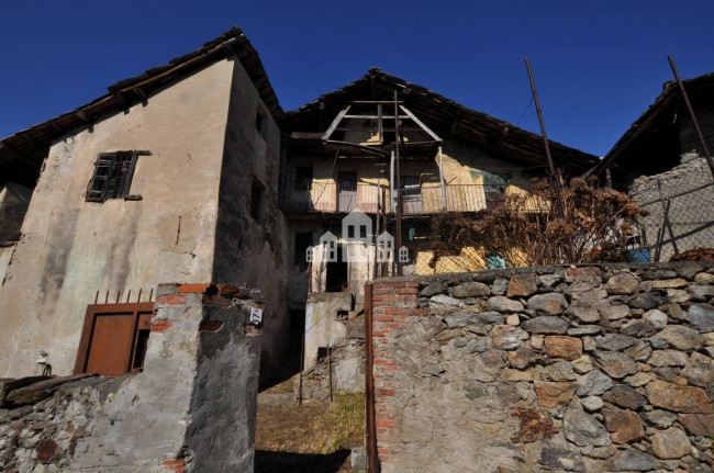 Casa semindipendente in vendita a Cuorgnè