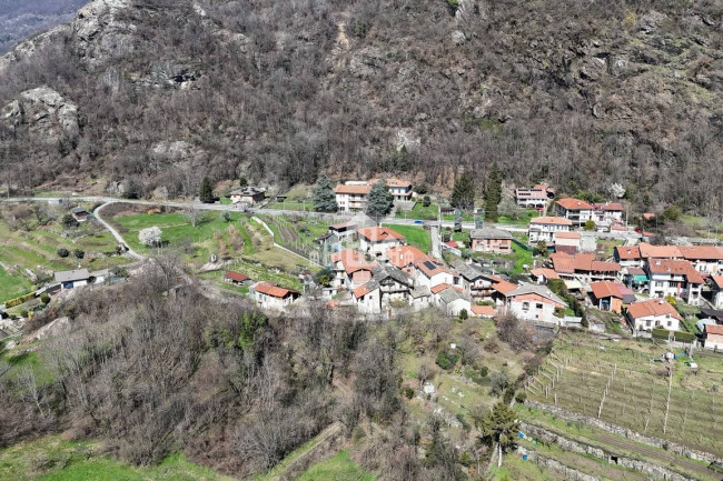 Casa semindipendente in vendita a Cuorgnè