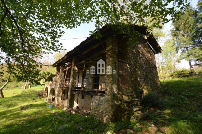 Rustico in vendita a Val di Chy
