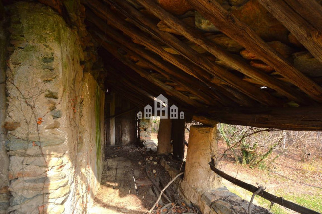 Rustico in vendita a Val di Chy