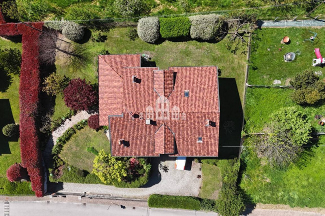 Villa in vendita a Cuorgnè