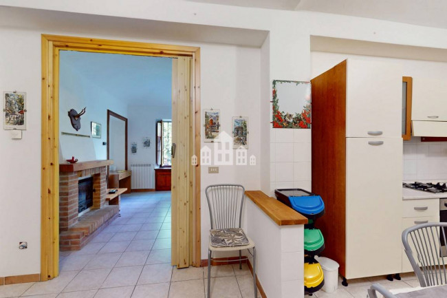 Appartamento in vendita a Valchiusa