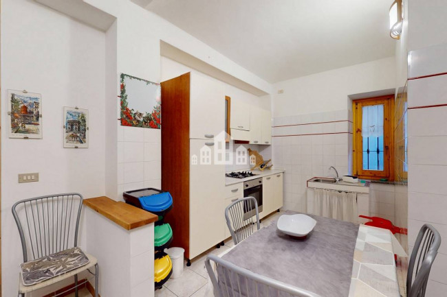 Appartamento in vendita a Valchiusa