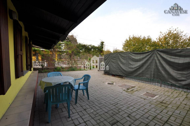 Half-duplex for sale in Favria