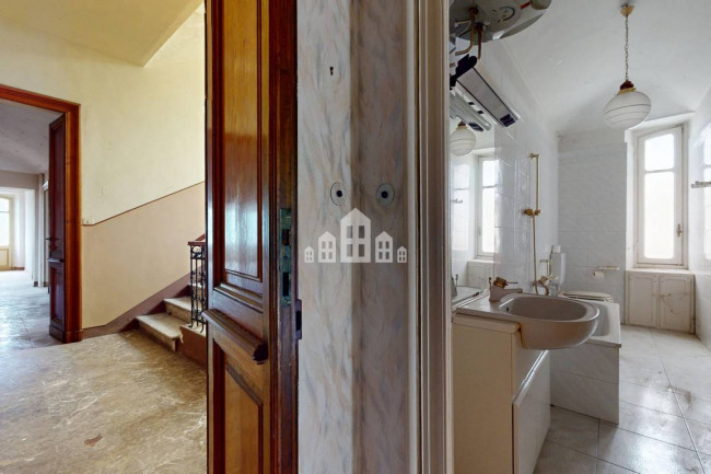 Palazzina in vendita a Forno Canavese