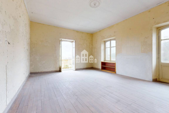 Palazzina in vendita a Forno Canavese