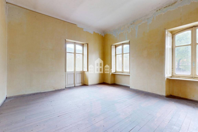Palazzina in vendita a Forno Canavese