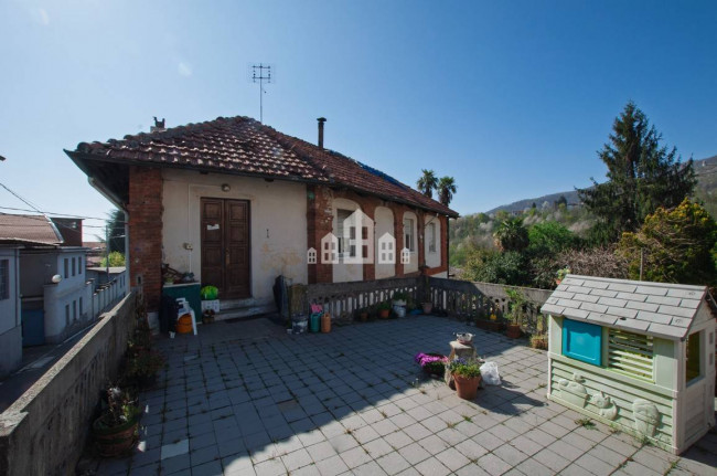 Palazzina in vendita a Forno Canavese