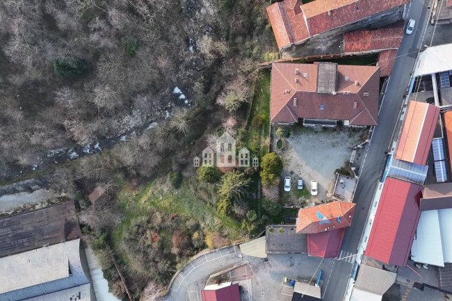 Palazzina in vendita a Forno Canavese