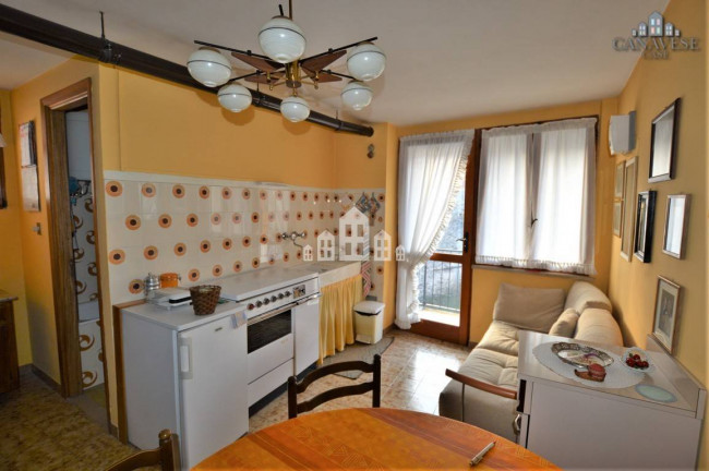 Casa semindipendente in vendita a Issiglio