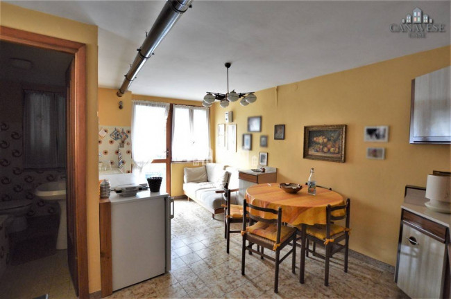 Casa semindipendente in vendita a Issiglio