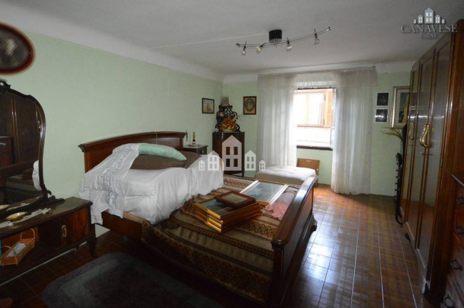 Casa semindipendente in vendita a Issiglio