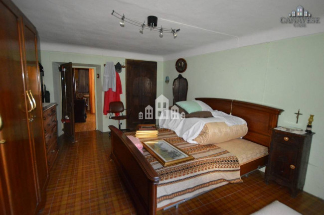 Casa semindipendente in vendita a Issiglio