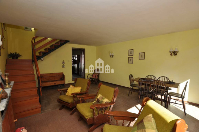 Casa semindipendente in vendita a Ribordone
