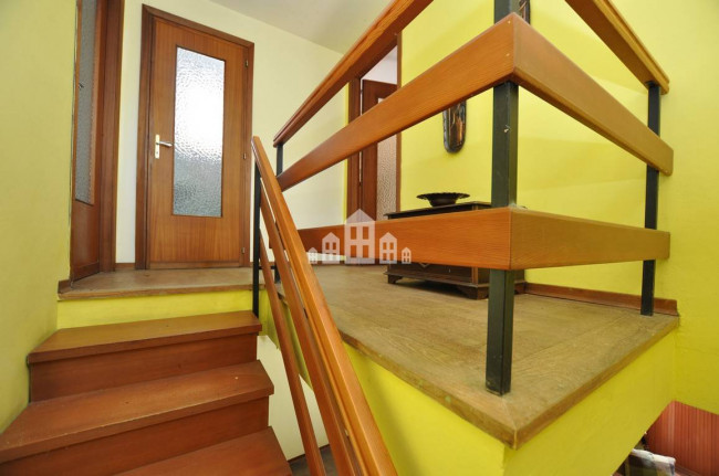 Casa semindipendente in vendita a Ribordone