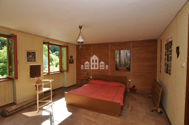 Casa semindipendente in vendita a Ribordone