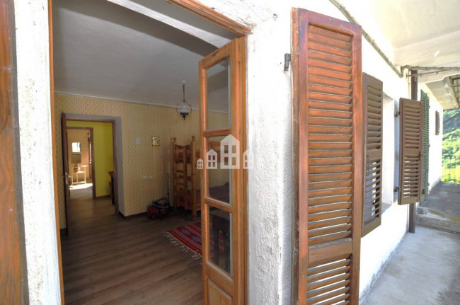 Casa semindipendente in vendita a Ribordone