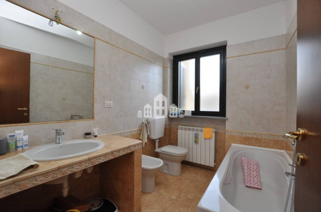 Villa a schiera centrale in vendita a Ozegna