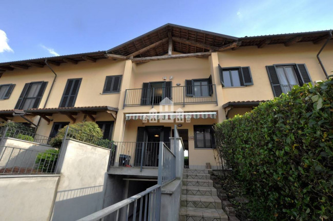 Villa a schiera centrale in vendita a Ozegna