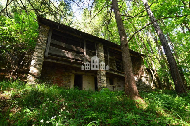 Rustico in vendita a Valchiusa