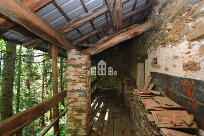 Rustico in vendita a Valchiusa