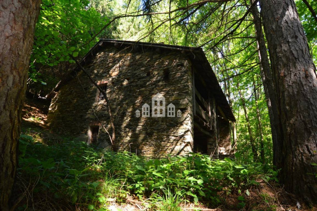 Rustico in vendita a Valchiusa