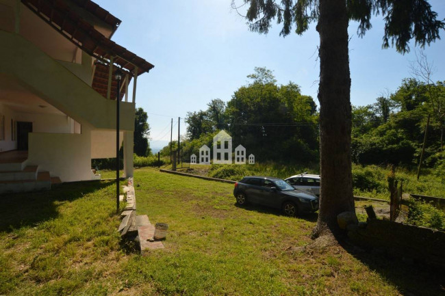 Casa indipendente in vendita a Val di Chy