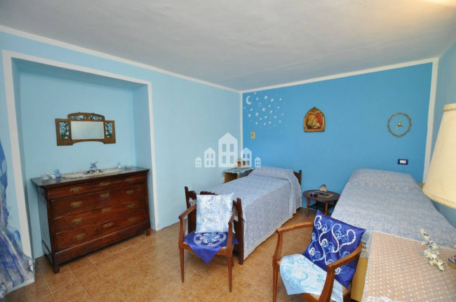 Casa semindipendente in vendita a Sparone