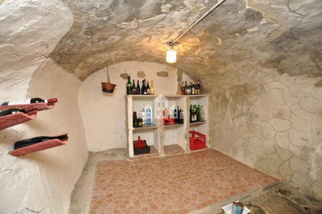 Casa semindipendente in vendita a Sparone