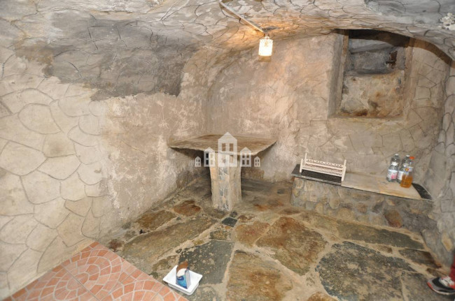 Casa semindipendente in vendita a Sparone