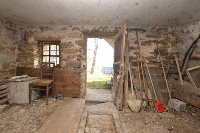 Rustico in vendita a Andrate