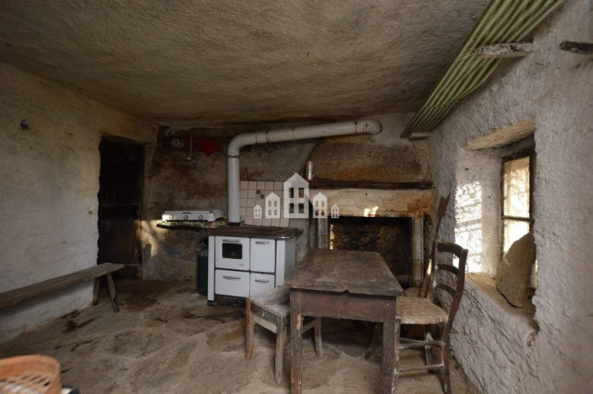 Rustico in vendita a Andrate