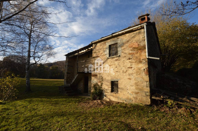 Rustico in vendita a Andrate